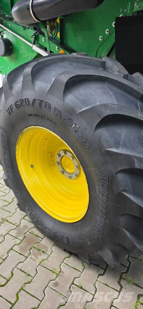 John Deere S7 700 Зерноуборочные комбайны