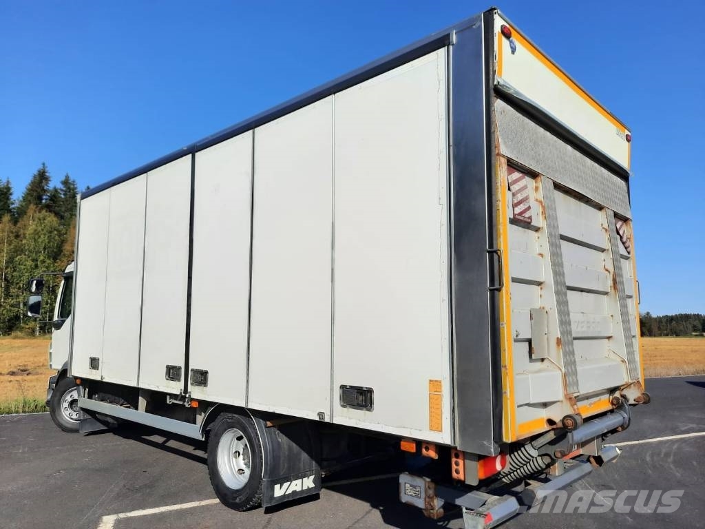 Volvo FL 240 Camiones con caja de remolque