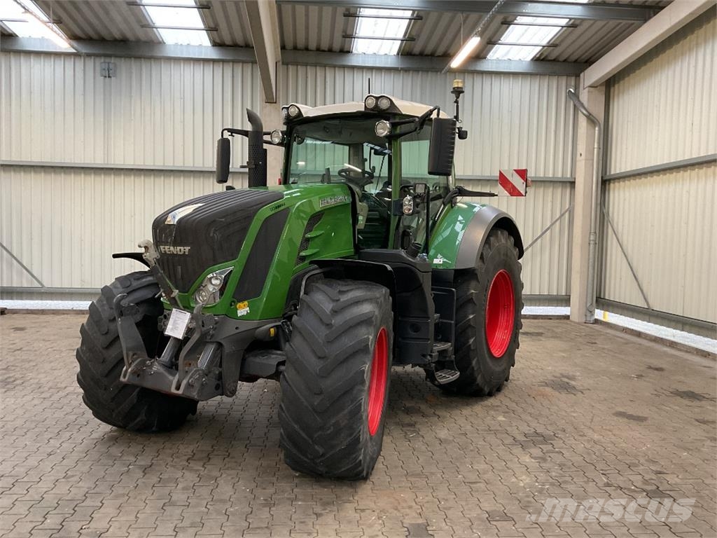 Fendt 826 Vario PowerPlus الجرارات