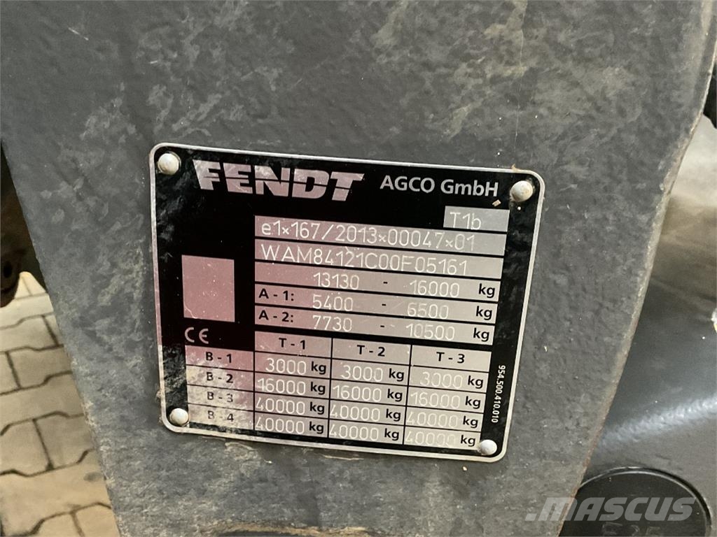Fendt 826 Vario PowerPlus الجرارات