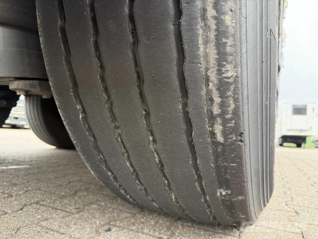 Tracon Schuifzeil -Dak / Bpw-Disc / HH-Vloer نصف مقطورات بباب جانبي