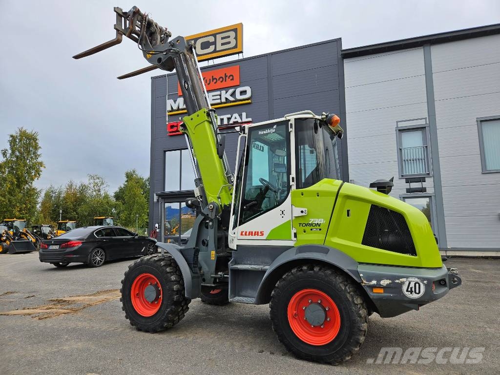CLAAS 738 Torion Pás carregadoras de rodas