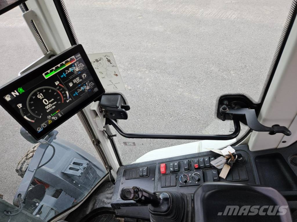 CLAAS 738 Torion Pás carregadoras de rodas