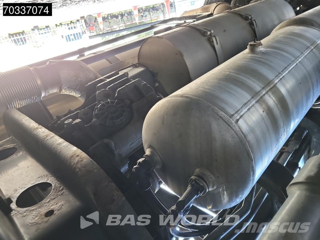 Iveco S-Way 460 4X2 LNG! Mega Retarder 2x Tanks Тягачі