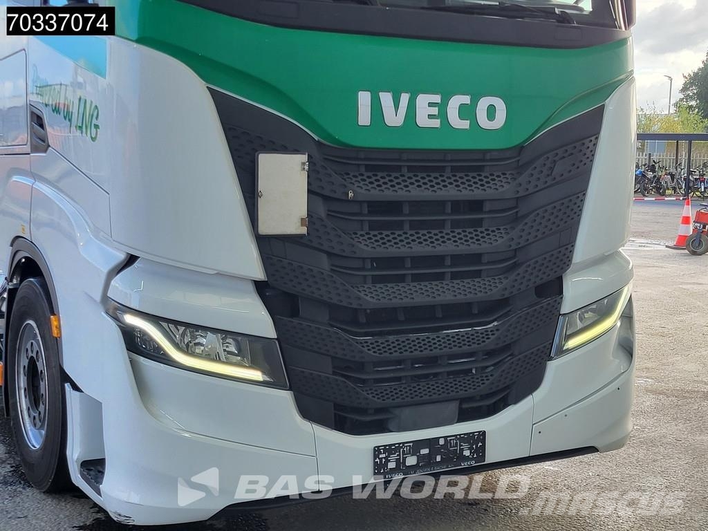 Iveco S-Way 460 4X2 LNG! Mega Retarder 2x Tanks Тягачі