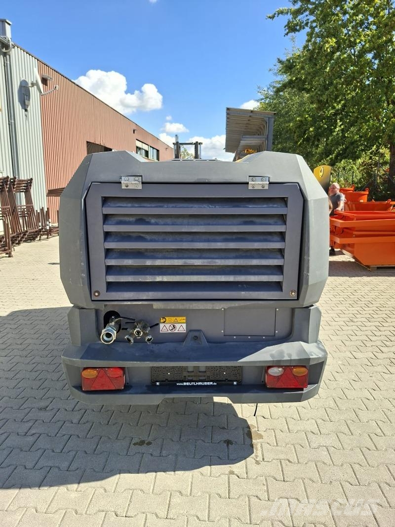 Atlas Copco AC Kompressor XAS188-14 m. Fahrw. Muut maatalouskoneet