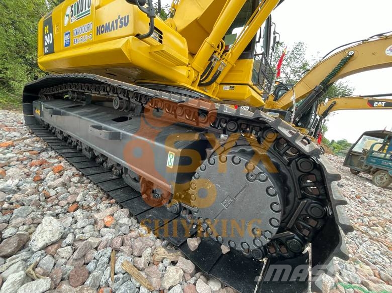 Komatsu PC 240-8 Crawler excavators