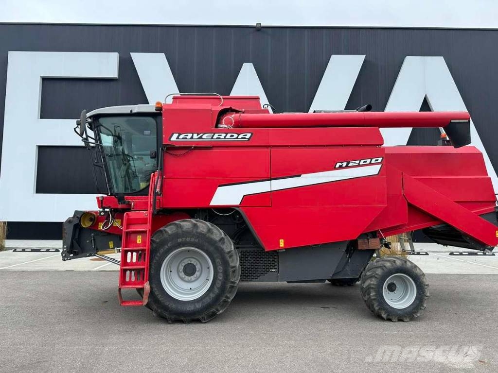 Laverda M 200 Mähdrescher
