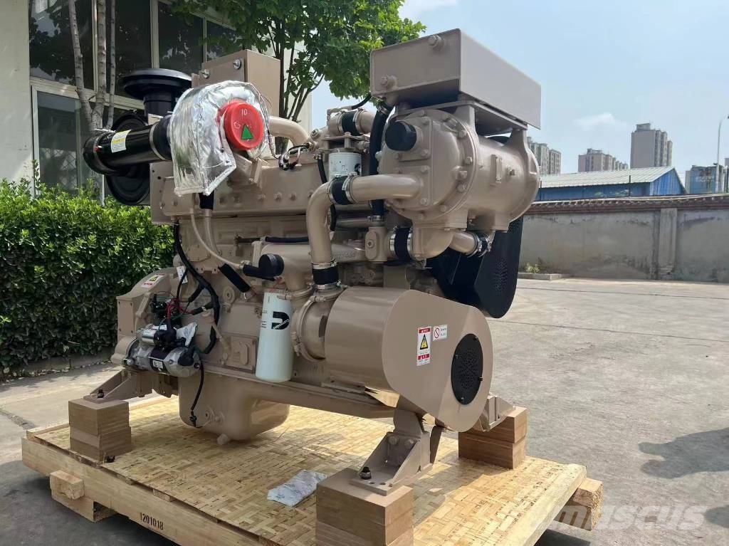 Cummins NTA855-M300 marine motor for vessel and ship Motorer