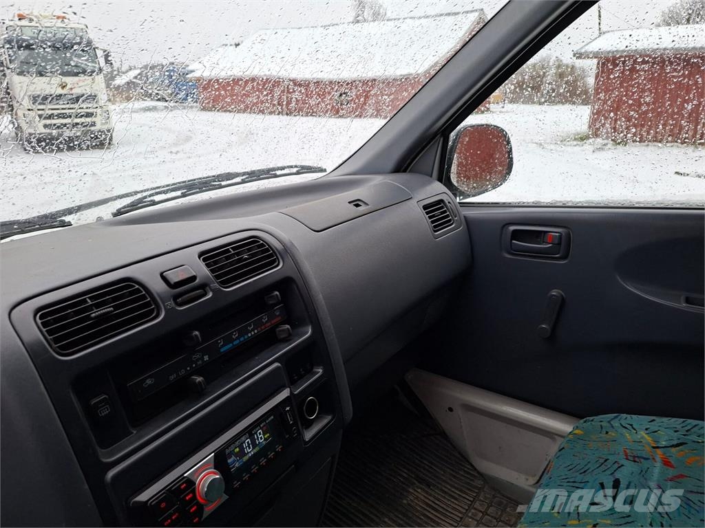 Toyota Hiace Lieferwagen