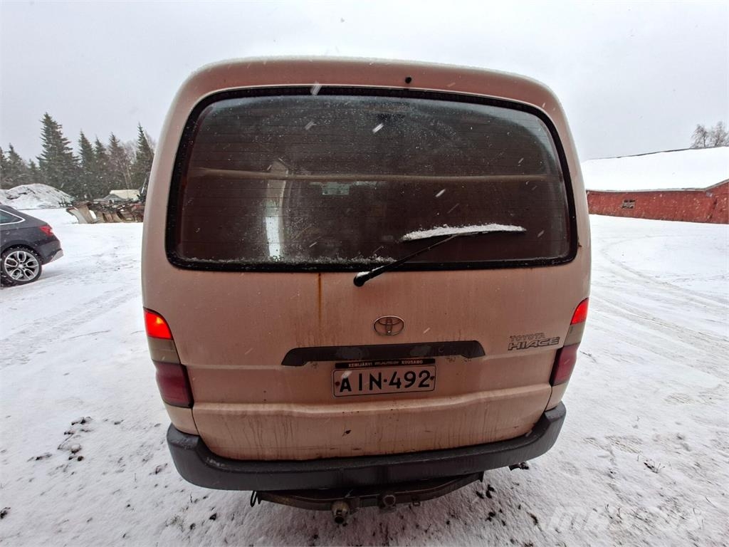 Toyota Hiace Lieferwagen