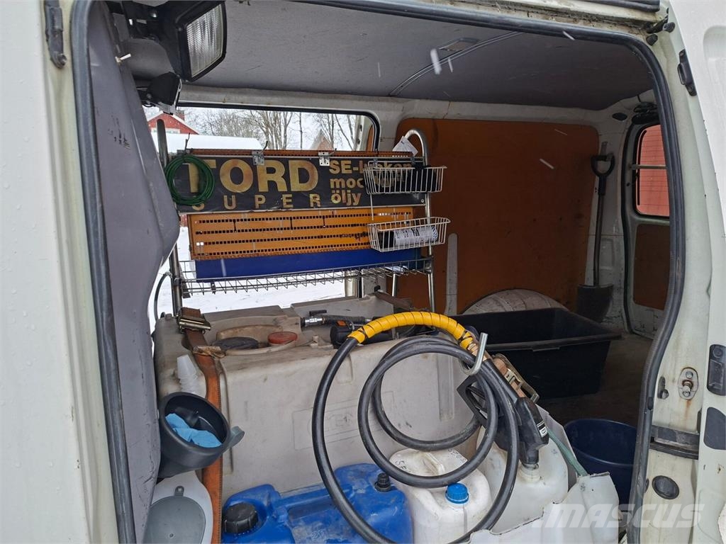 Toyota Hiace Lieferwagen