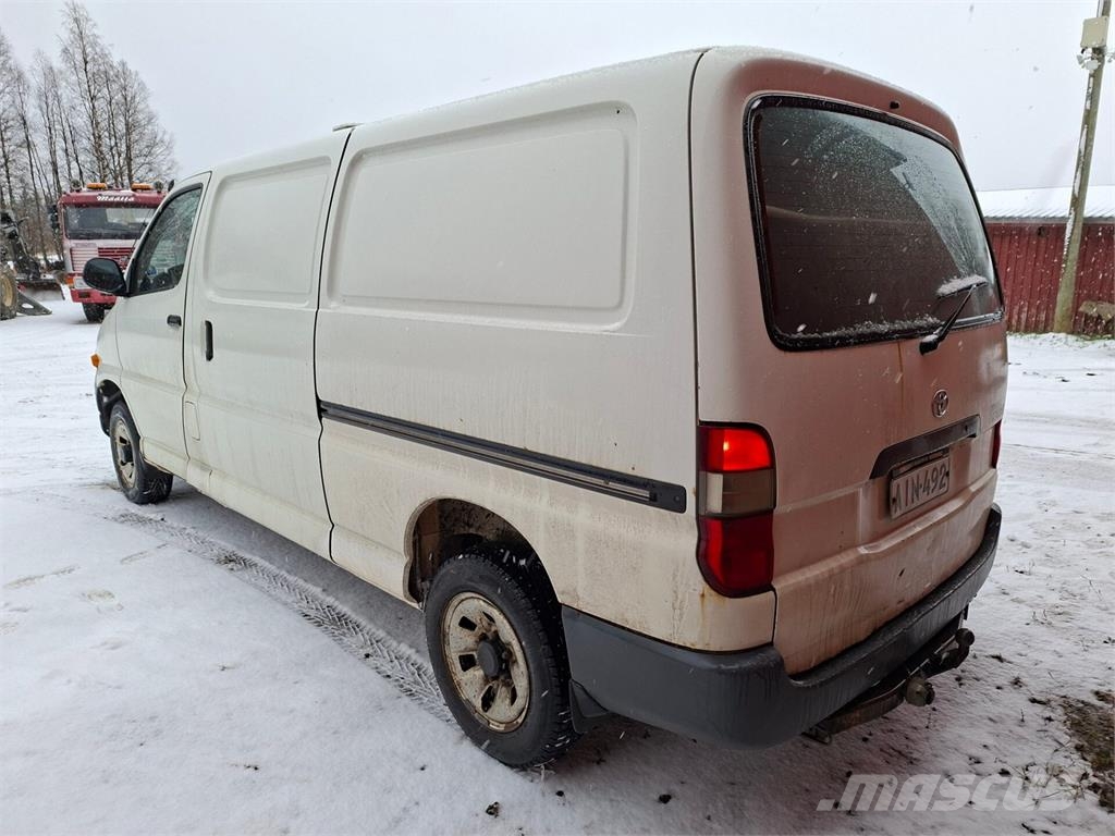 Toyota Hiace Lieferwagen