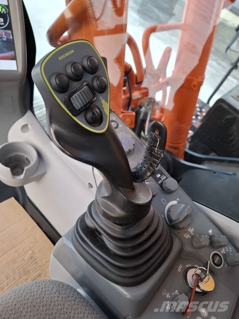 Hitachi ZX 300 LC-6 / Pyörittäjä, Rasvari, Kauha Bageri guseničari