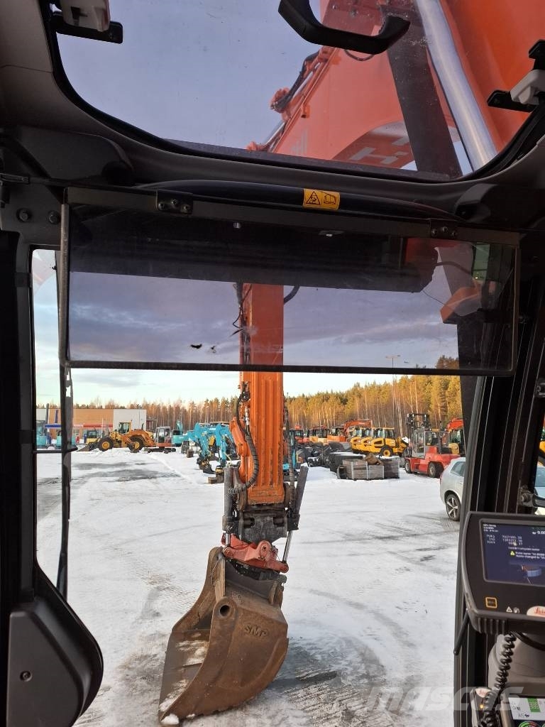 Hitachi ZX 300 LC-6 / Pyörittäjä, Rasvari, Kauha Bageri guseničari
