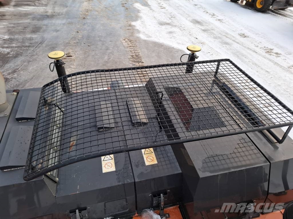 Hitachi ZX 300 LC-6 / Pyörittäjä, Rasvari, Kauha Bageri guseničari