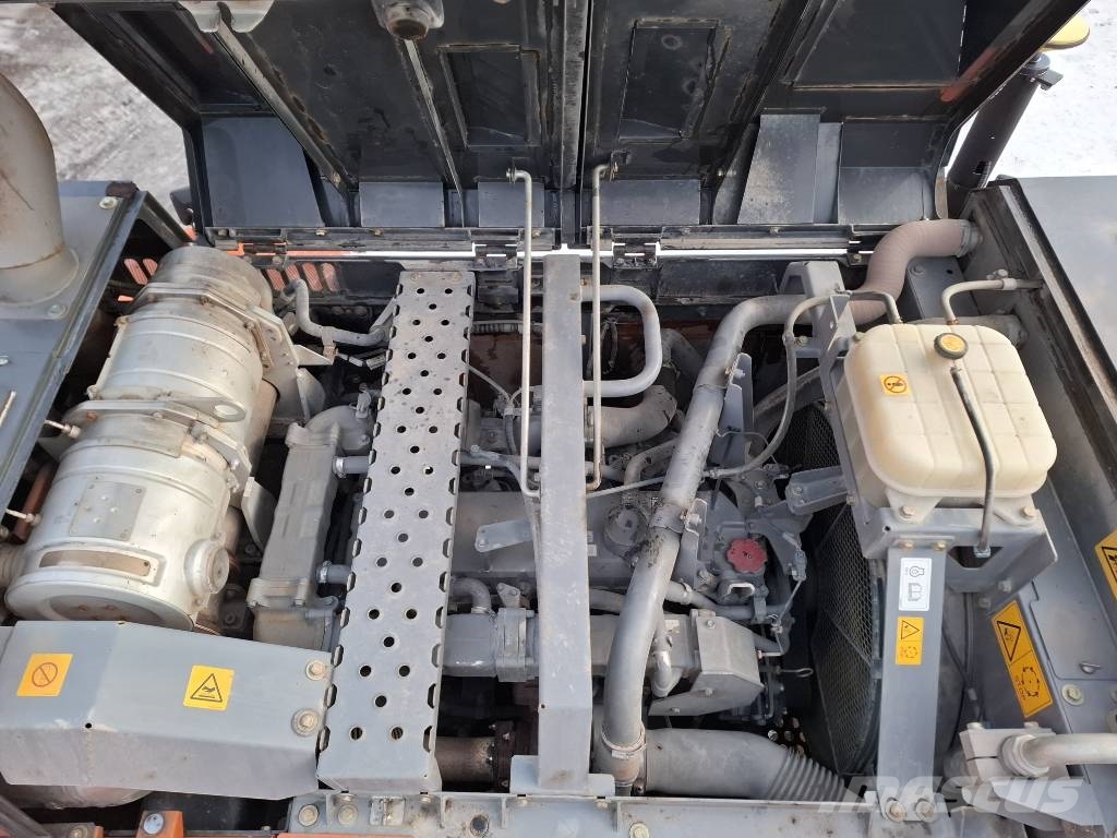 Hitachi ZX 300 LC-6 / Pyörittäjä, Rasvari, Kauha Bageri guseničari