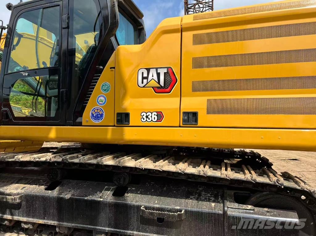 CAT 336 Lánctalpas kotrók
