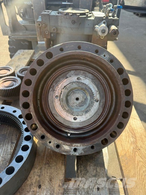 Liebherr R 924 Compact USED SWING REDUCER Трансмиссии и КПП