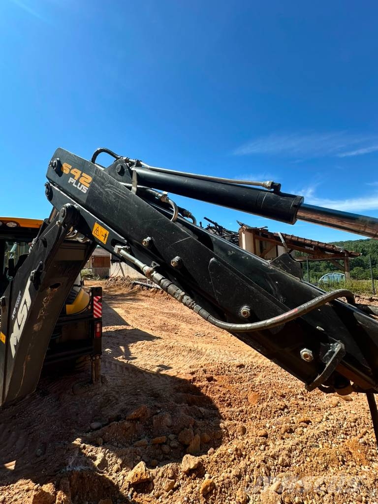 MST M 642 + Rovokopači