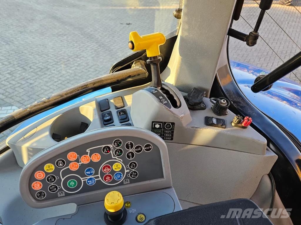 New Holland T6.175 Dynamic command Traktorer