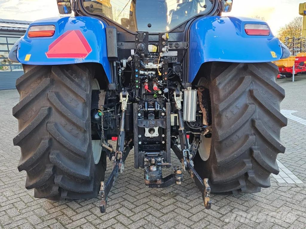 New Holland T6.175 Dynamic command Traktorer
