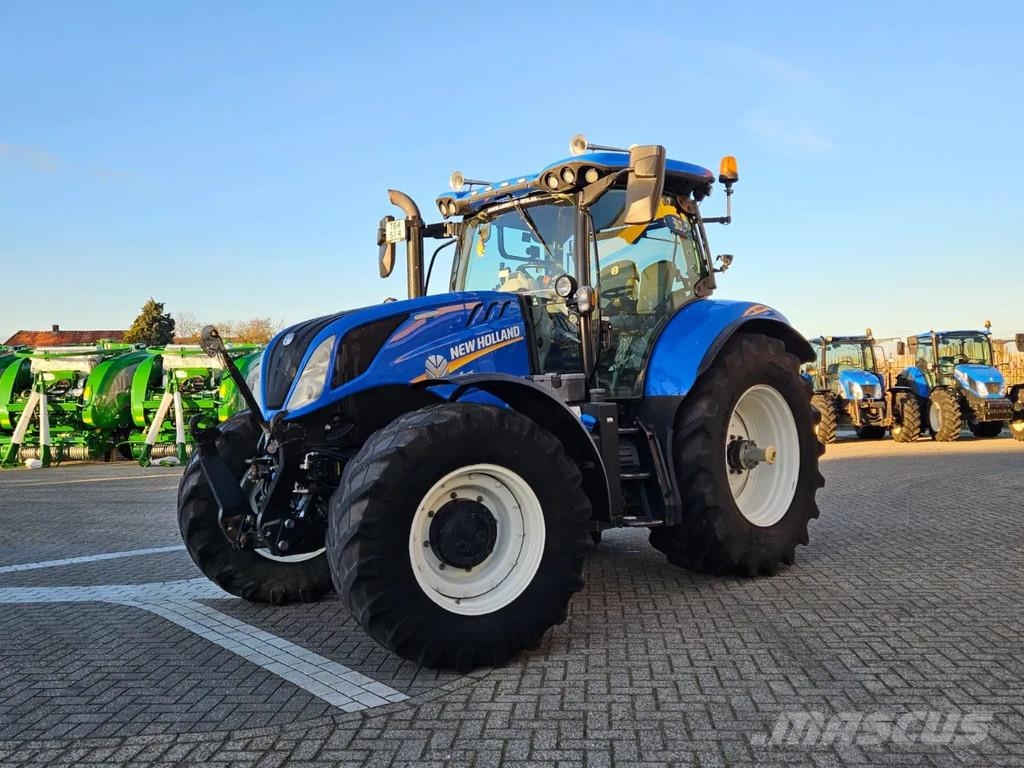 New Holland T6.175 Dynamic command Traktorer