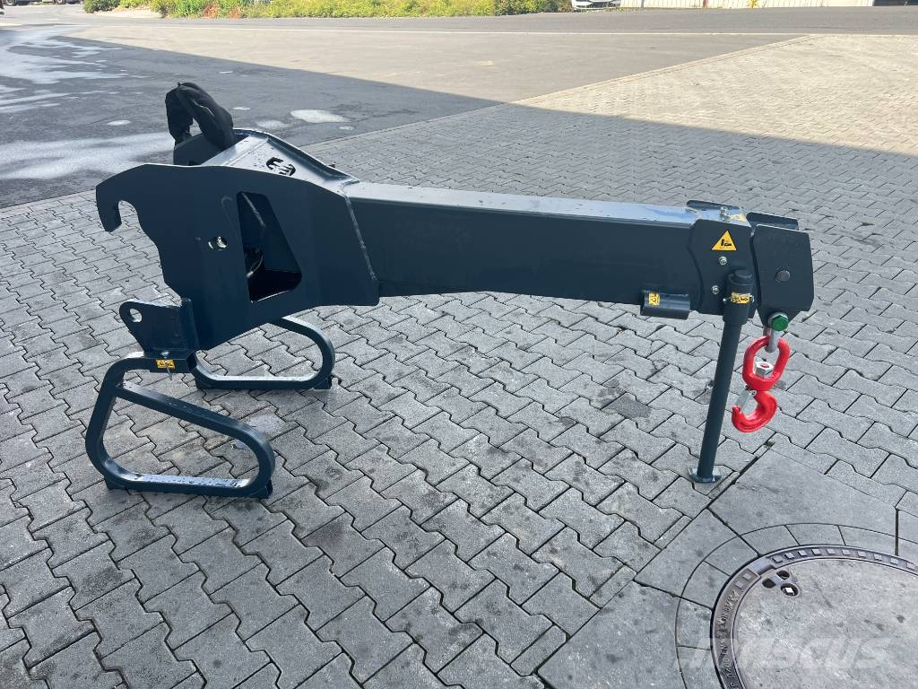 Magni hydraulischer Teleskopausleger JT 2500 I / DEMO Plataformas y cucharones