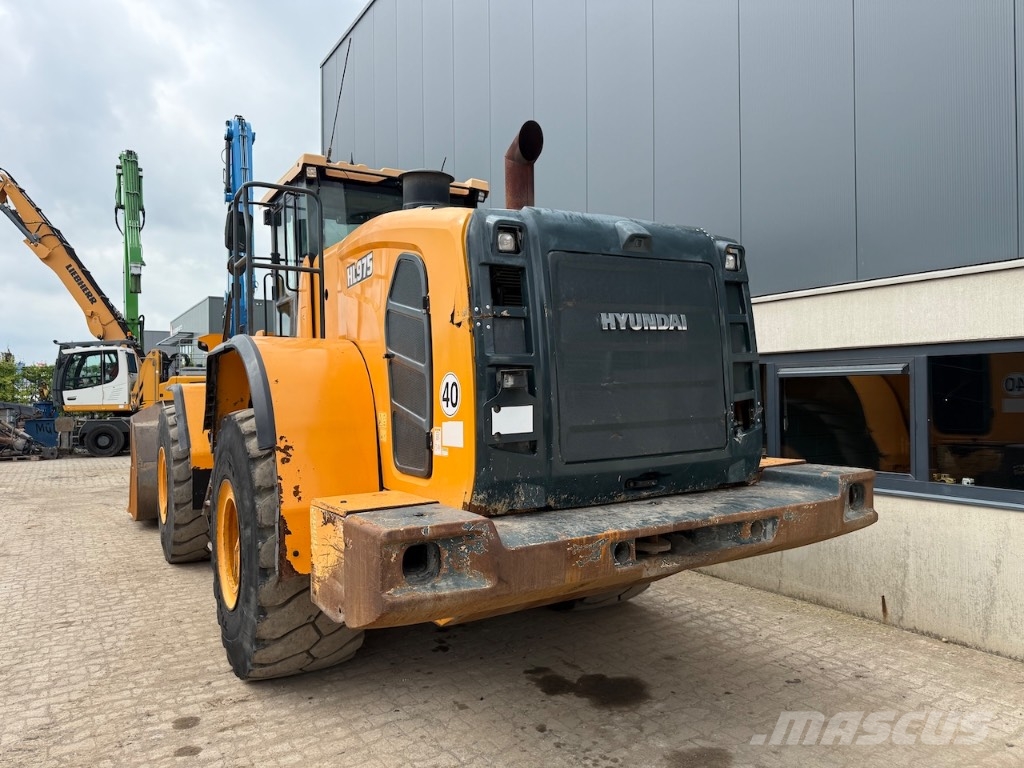 Hyundai HL 975 - HL975 - HL 970 - HL 980 Chargeuse sur pneus