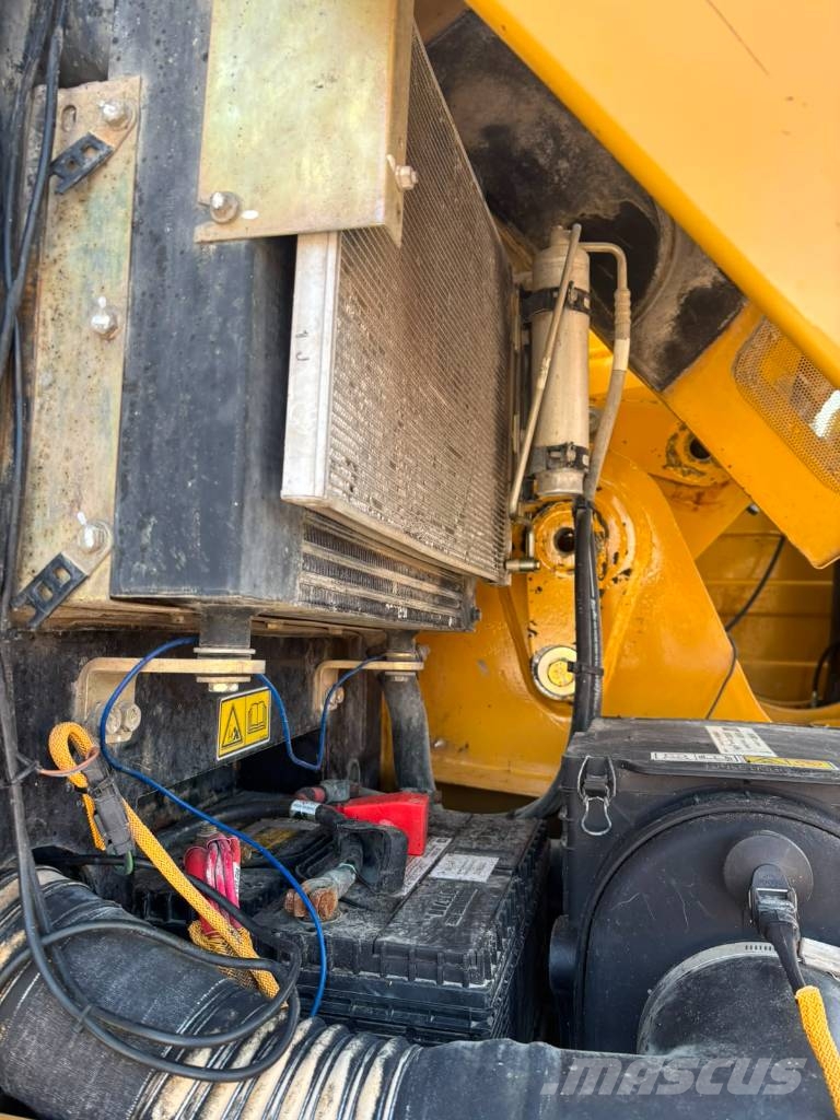 CAT M 318 D Mobilbagger