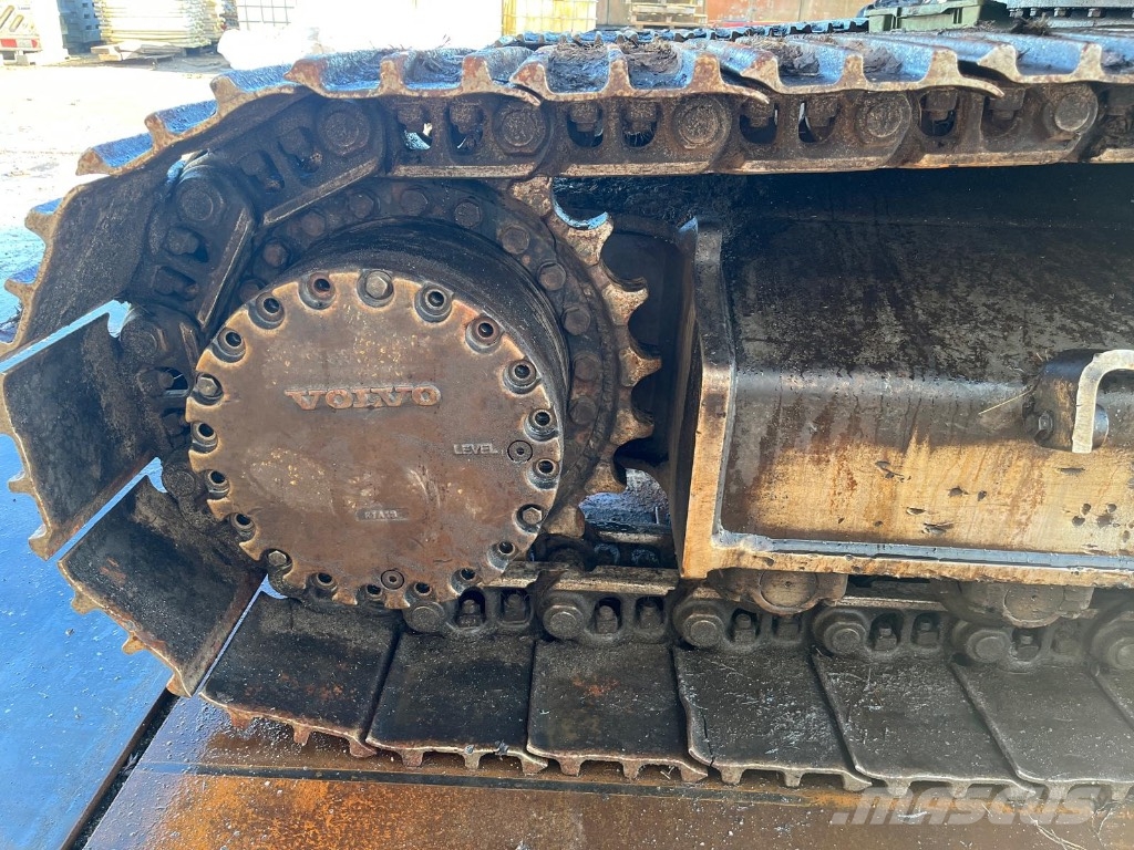 Volvo ECR 235 SEL Rupsgraafmachines
