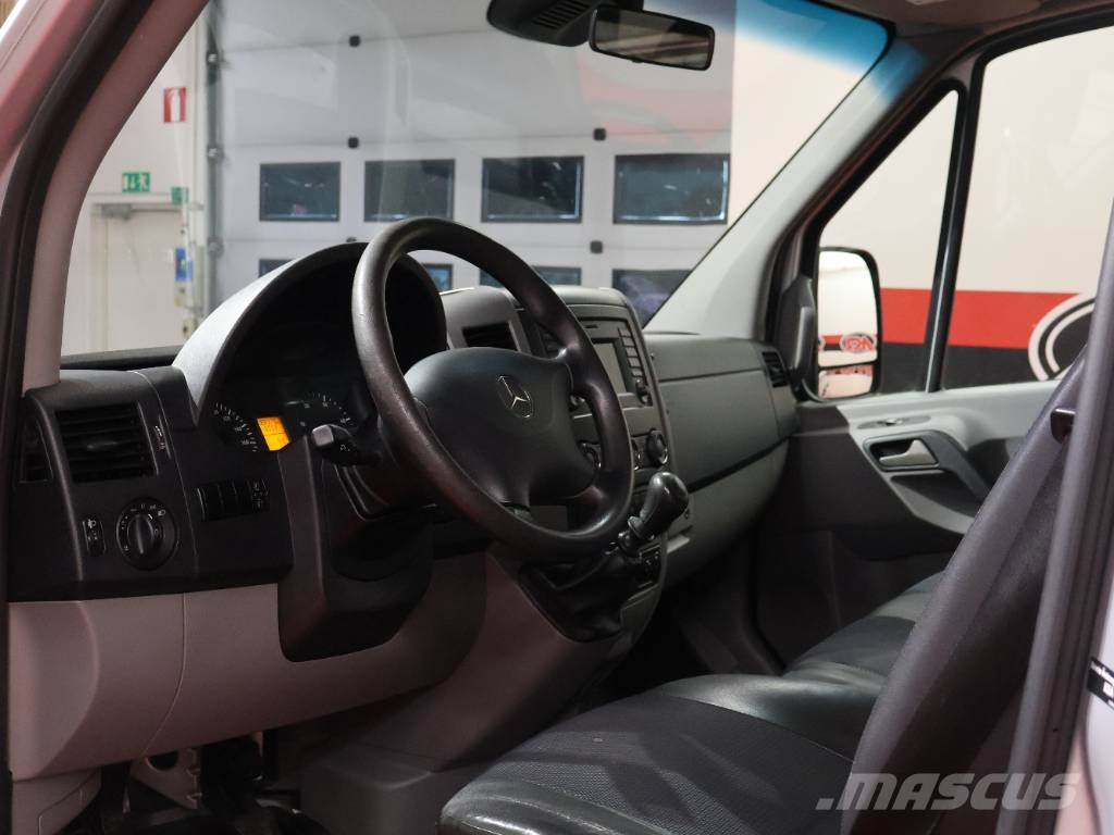 Mercedes-Benz Sprinter 516 CDI 4x4 Pakettiautot