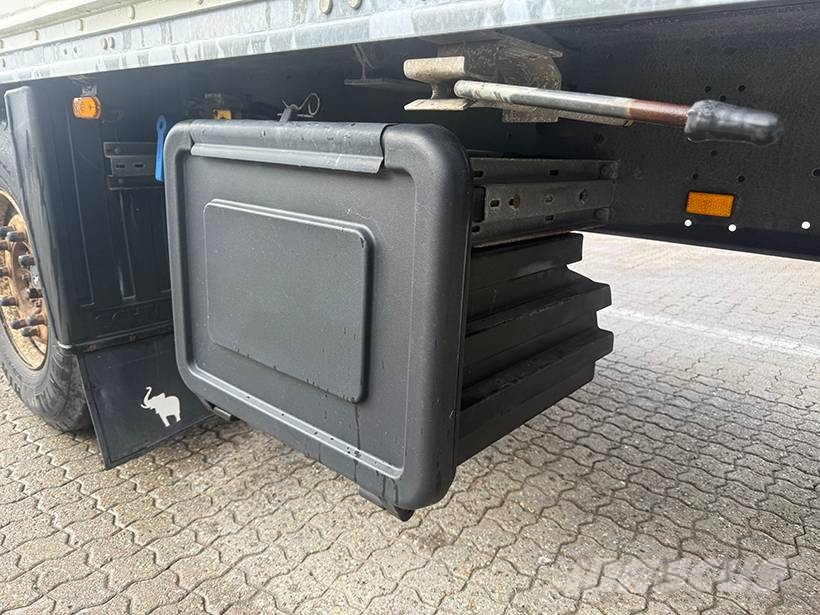 Schmitz Cargobull Boxtrailer / Kofferauflieger Box body semi-trailers