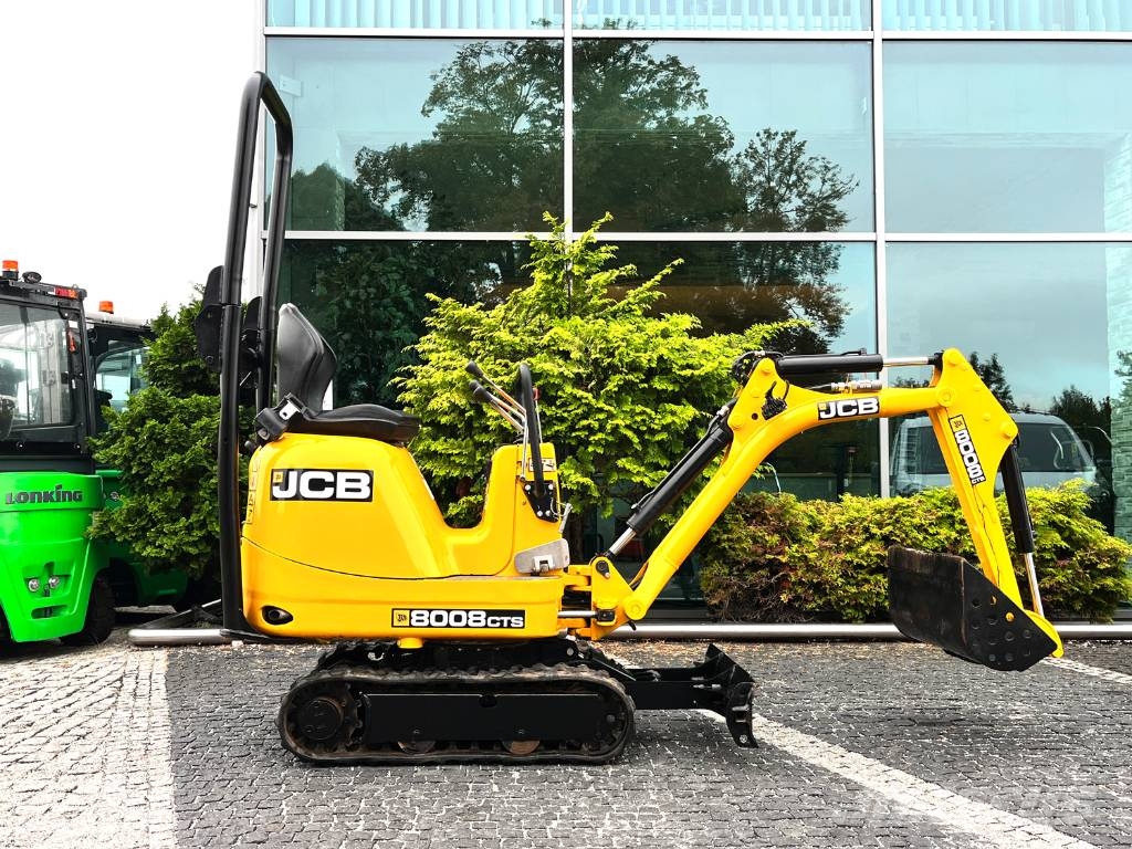 JCB 8008 CTS Miniescavatori