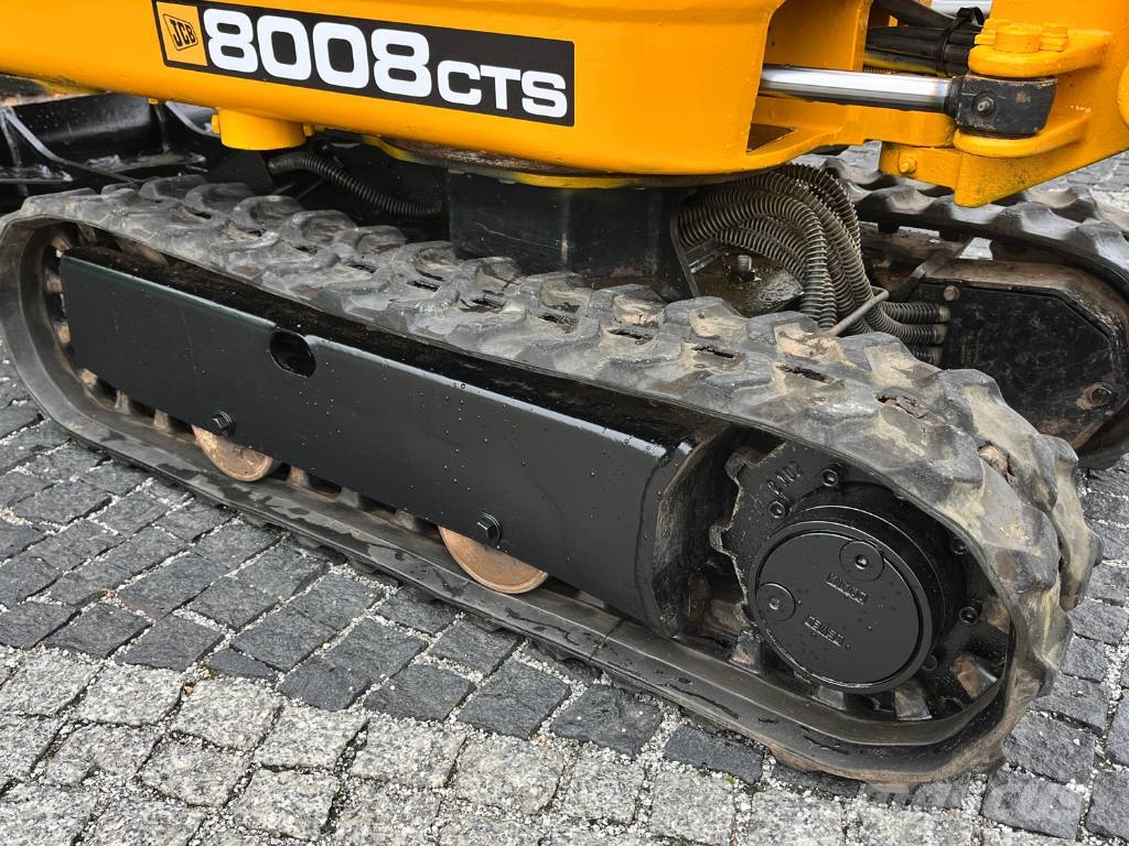 JCB 8008 CTS Miniescavatori