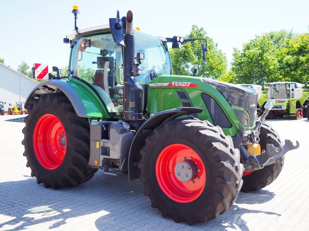 Fendt 716 Vario Gen6 Power+ GPS PTO Трактори