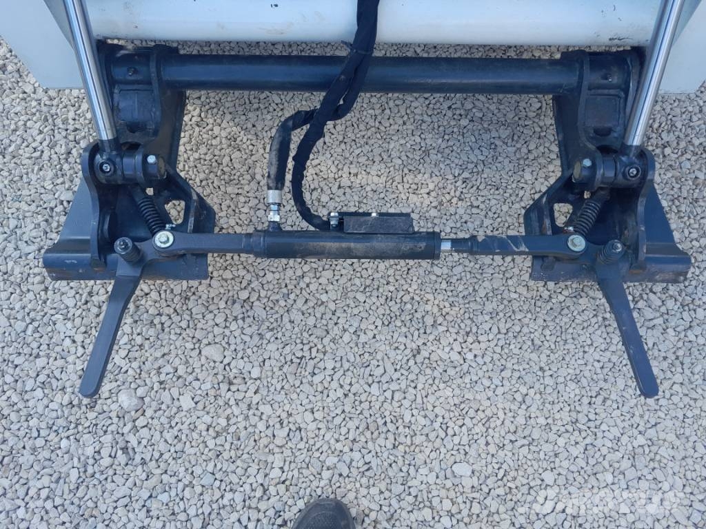 Bobcat T 450 Krautuvai su šoniniu pasukimu