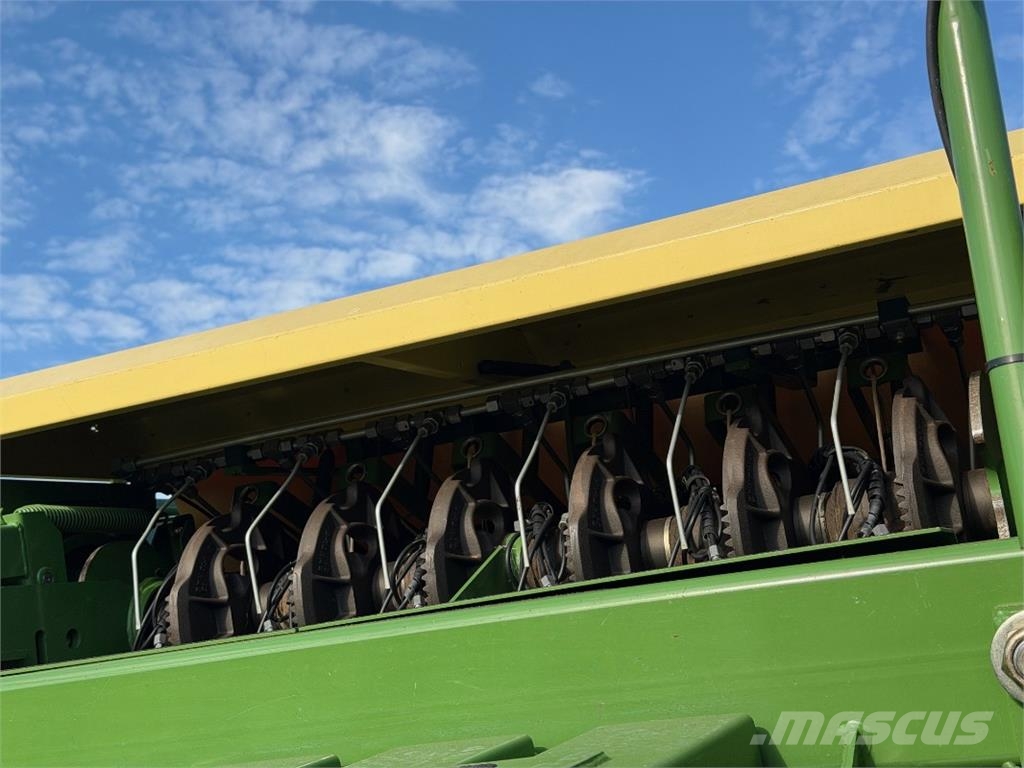 Krone Big Pack 1270 XC Multiballe Küp balya makinalari