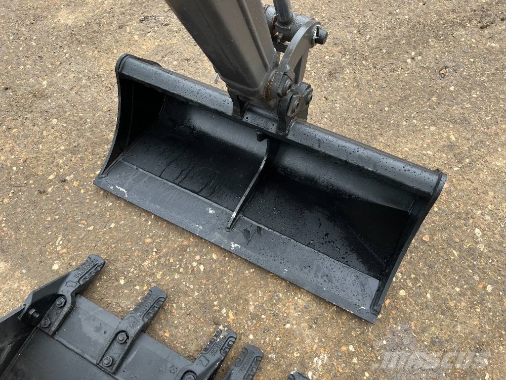 Volvo EC 18 E 小型挖掘机