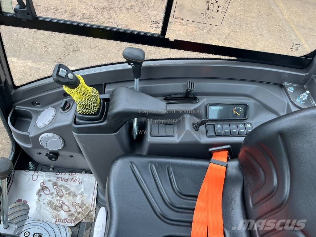 Volvo EC 18 E 小型挖掘机