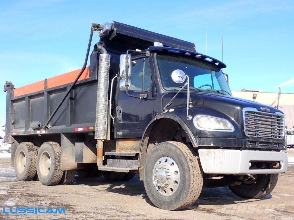 Freightliner M2106 Savivarčių priekabų vilkikai