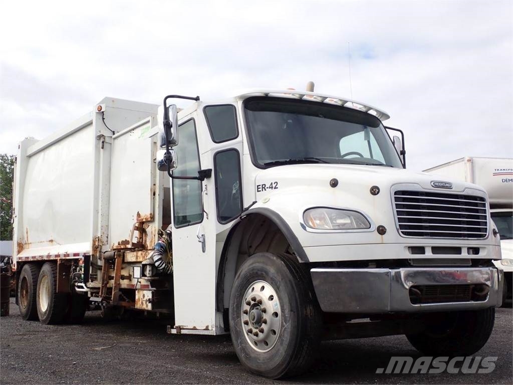 Freightliner M2106 Сміттєвози