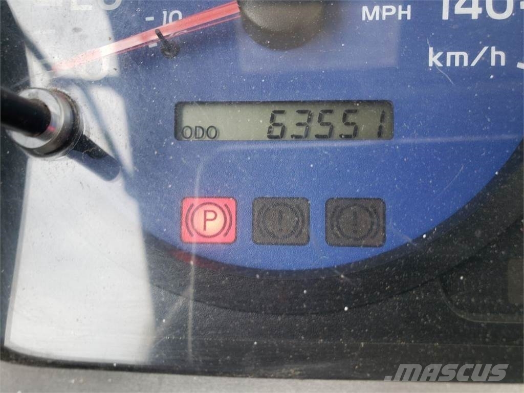 Hino 165 Camiones grúa