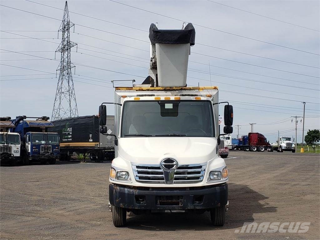 Hino 165 Camiones grúa