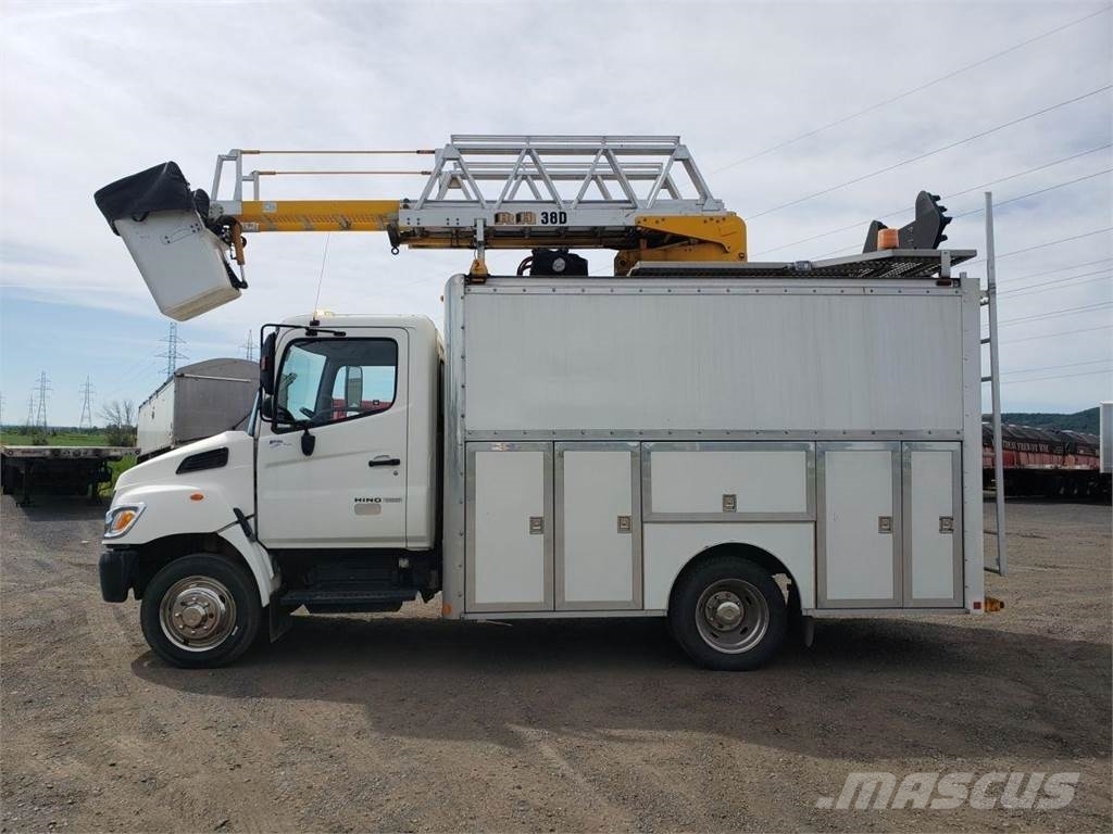 Hino 165 Camiones grúa