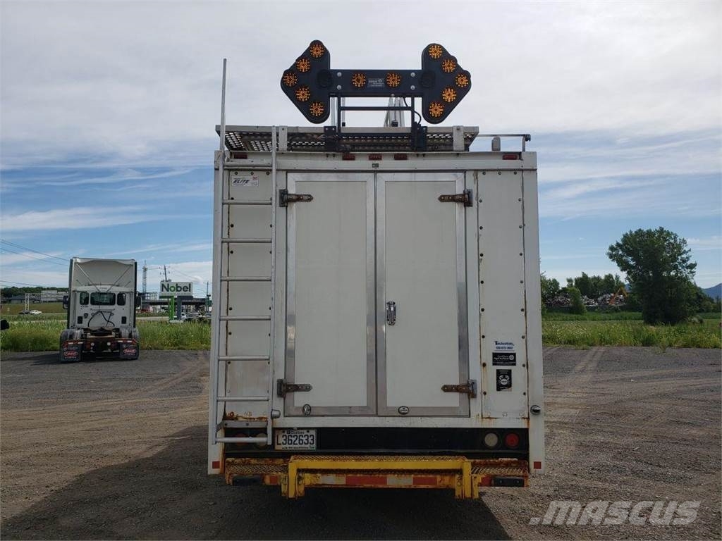 Hino 165 Camiones grúa