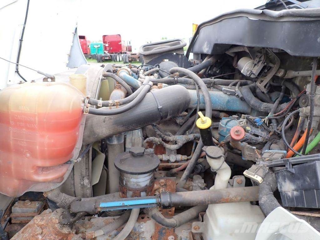 International 4300 Skříňová nástavba