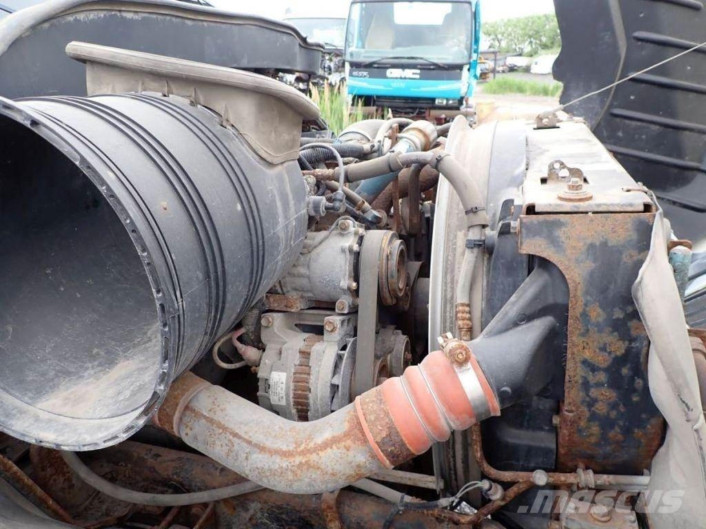 International 4300 Skříňová nástavba