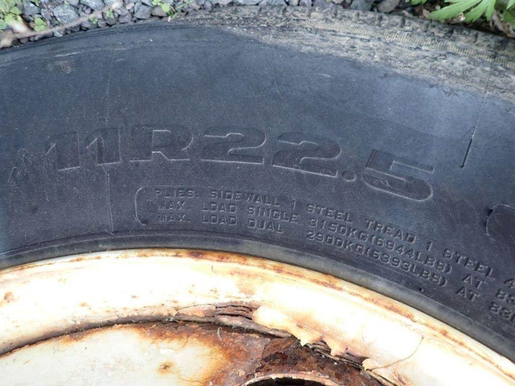 International 4300 Skříňová nástavba