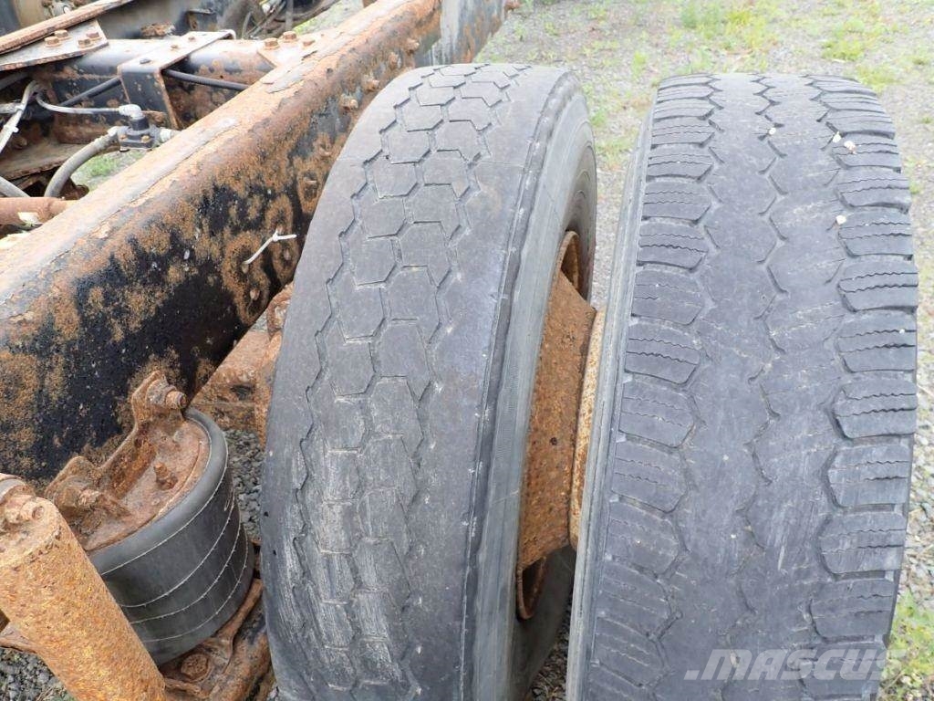 International 4300 Skříňová nástavba